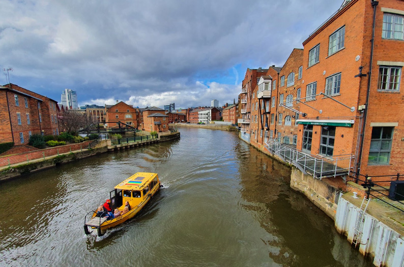 Leeds' canal