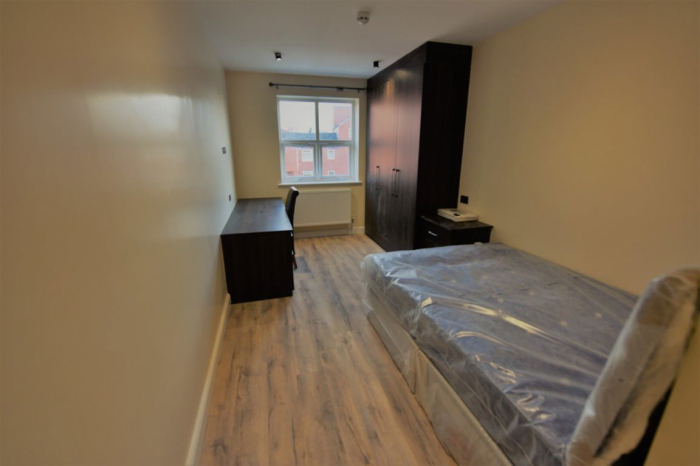 Image of 16 Woodsley Road, Flat 1 (HS)